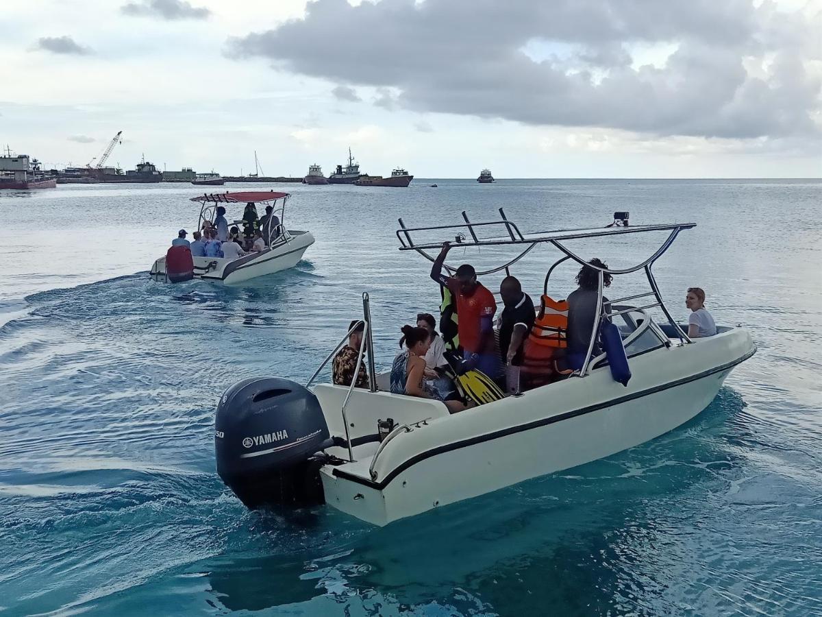 Fins Dive And Leisure Hotel Rasdhoo Eksteriør bilde